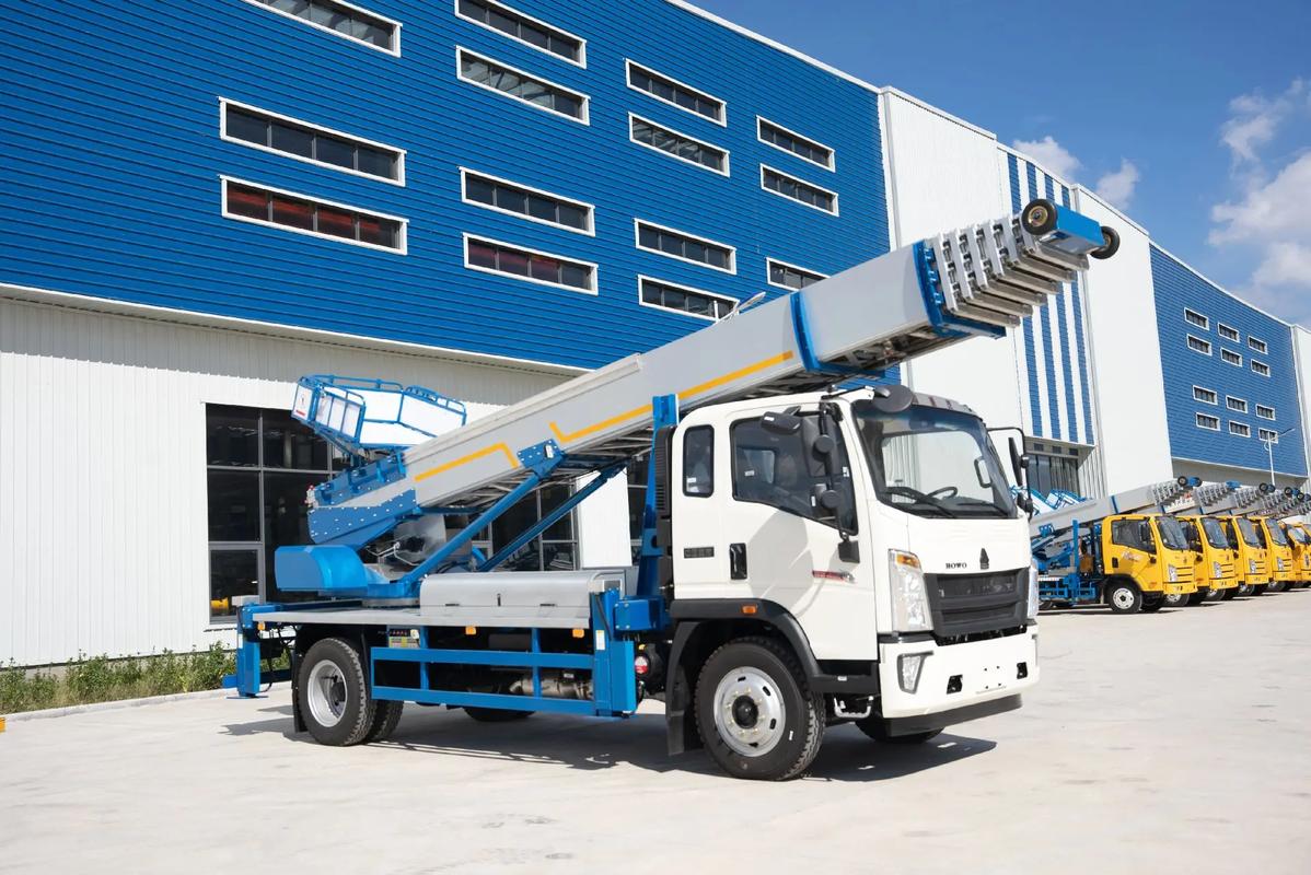 泌阳出租云梯车高空作业车 建筑垃圾搬运